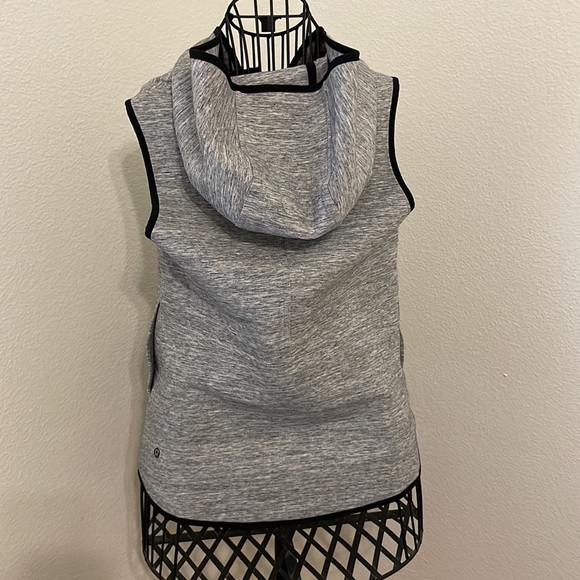 LULULEMON HOODED VEST - Picture 2 of 8